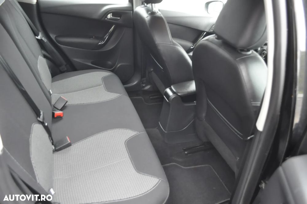 Citroën C3 1.2 VTi BVM Exclusive - 12