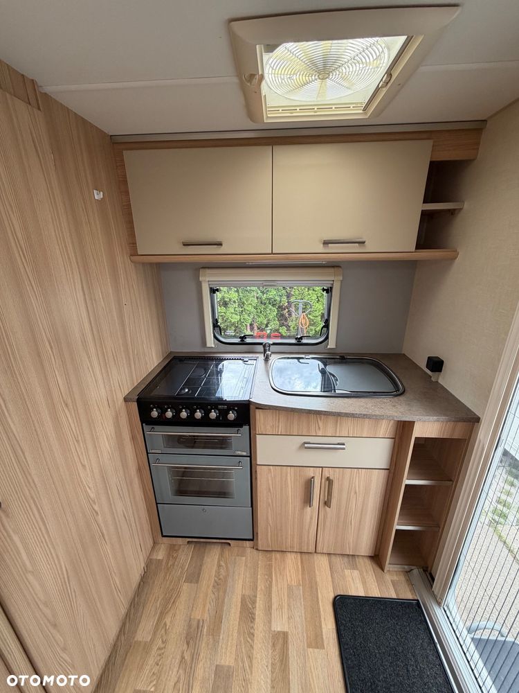 Coachman Amara 380/2 - 27