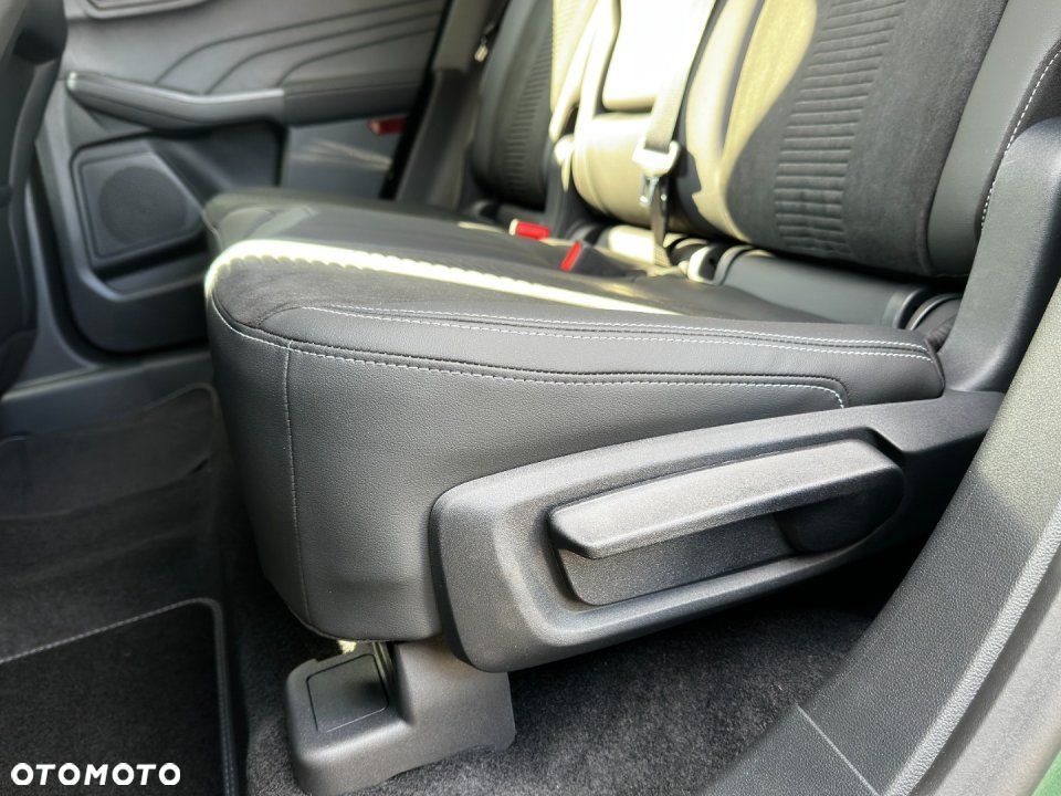 Ford Kuga - 26