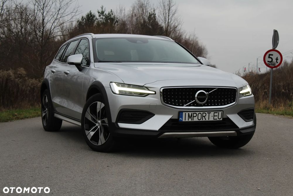 Volvo V60 Cross Country B4 D AWD Geartronic - 3