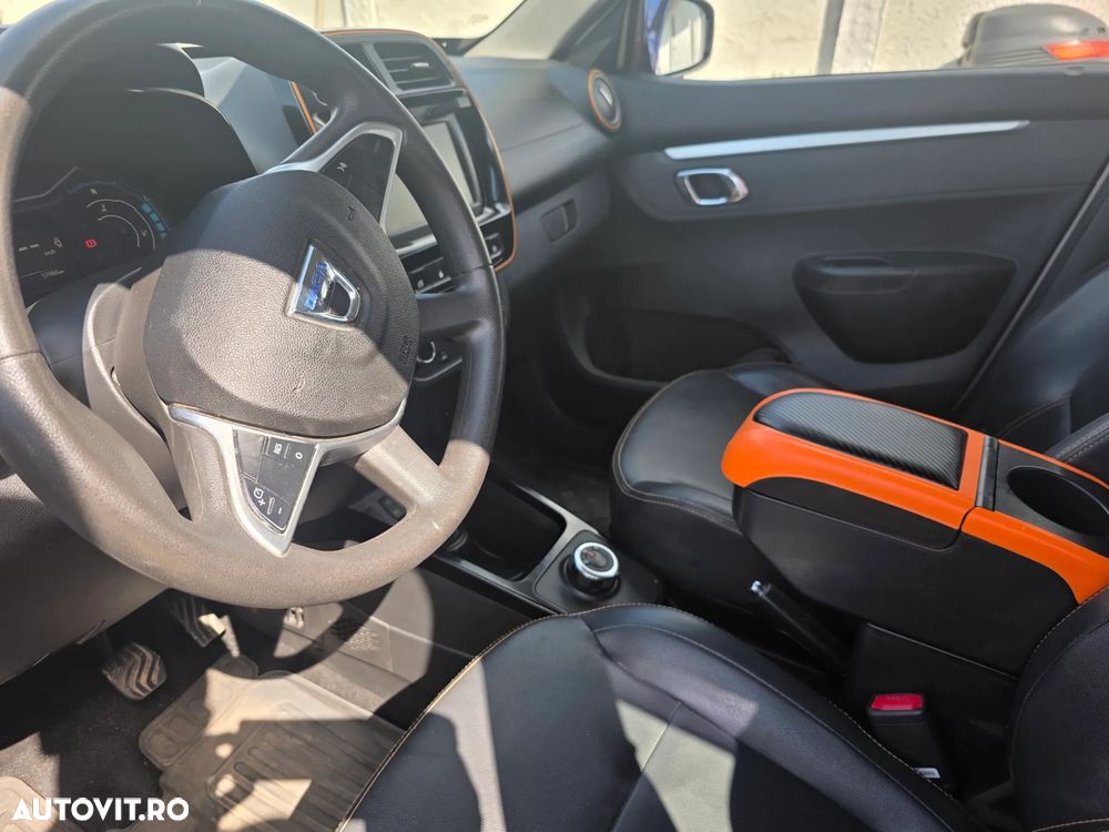 Dacia Spring Expression - 10