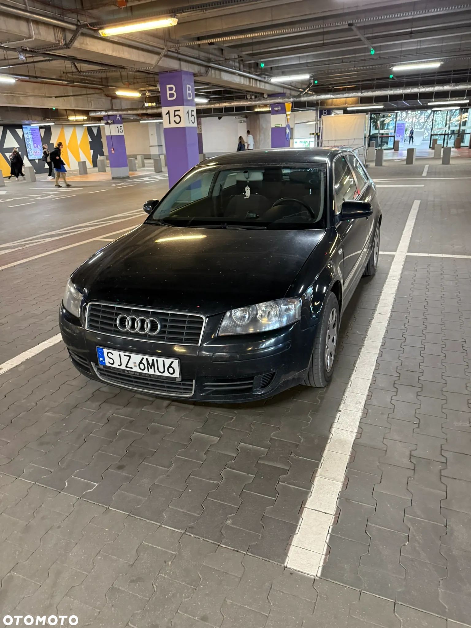Audi A3 1.6 Ambiente - 1