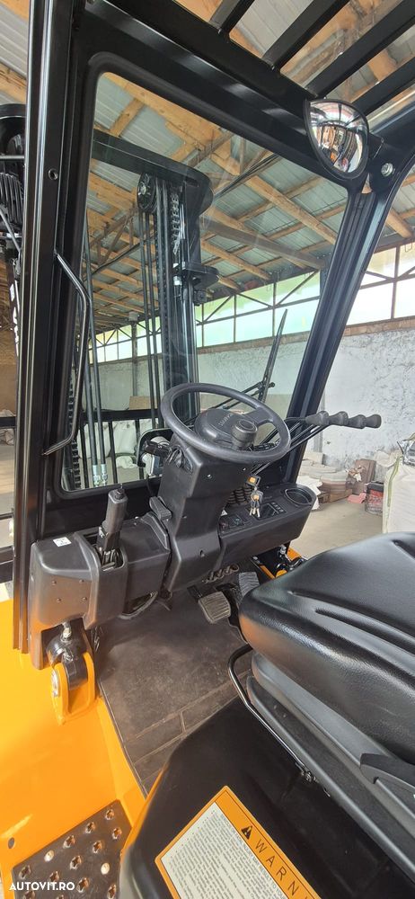 Hangcha 3.8 Li-Ion - 6