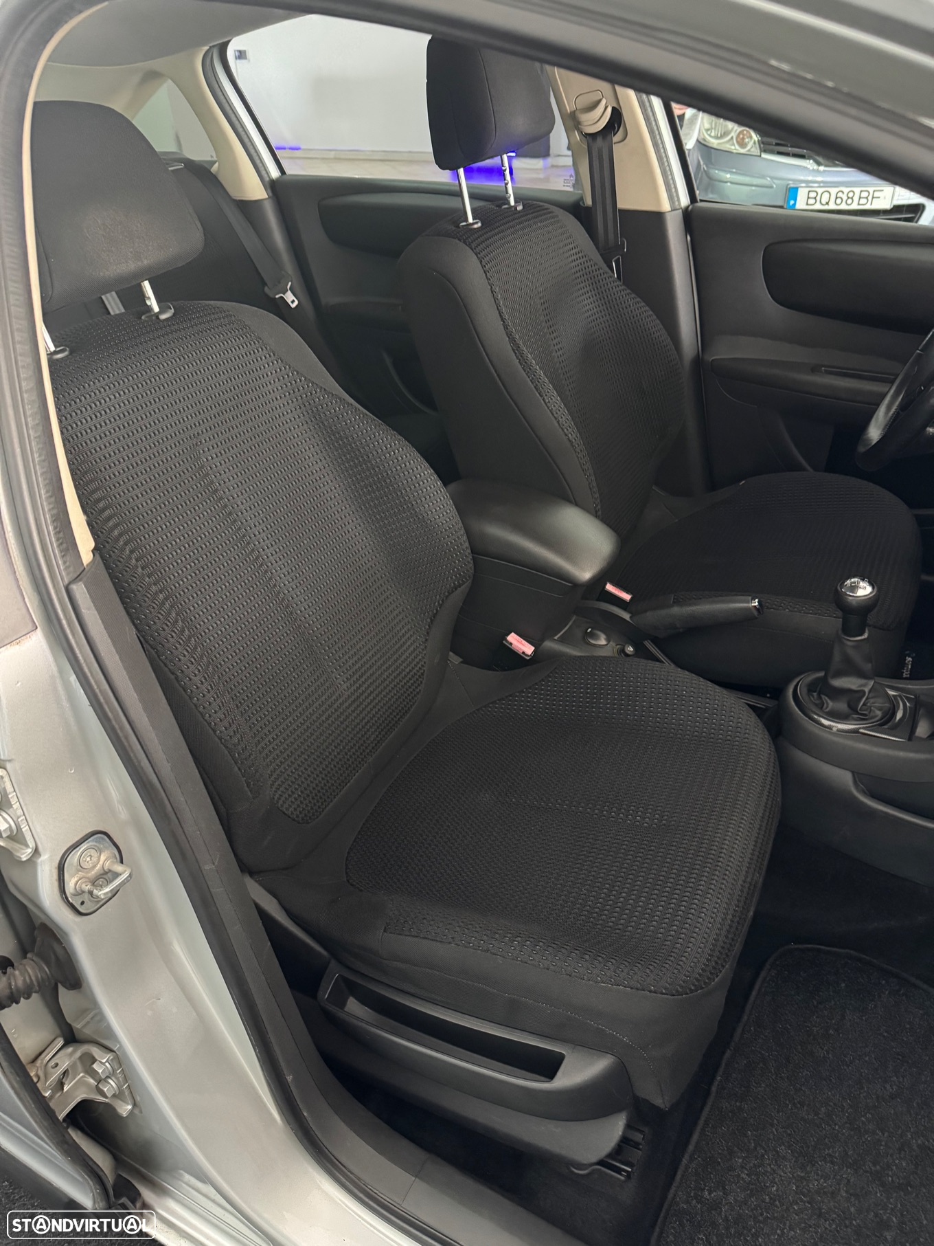 Citroën C4 1.4 16V SX - 15