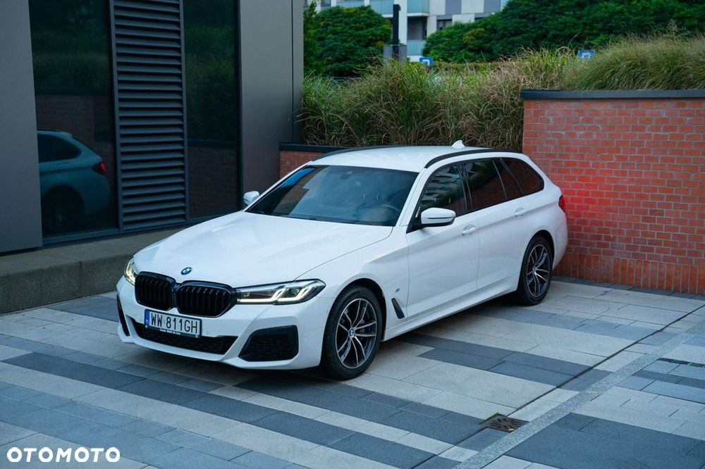 BMW Seria 5 530i xDrive mHEV M Sport sport - 14