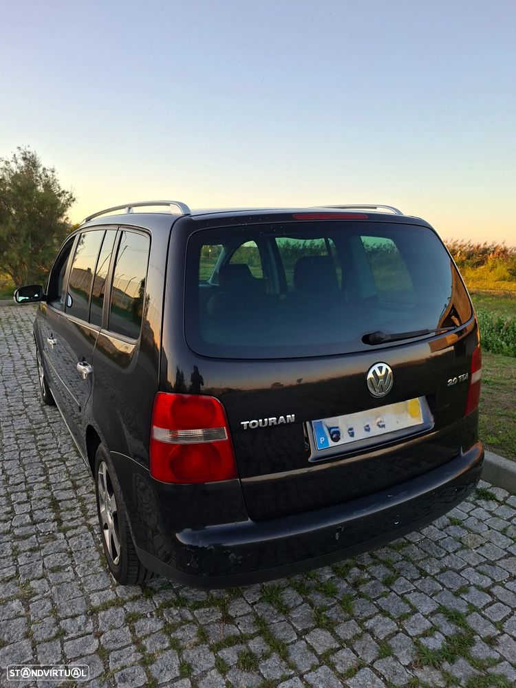 VW Touran 2.0 TDI Highline EC 7L - 5