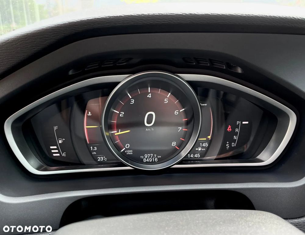 Volvo V40 T3 Drive-E R-Design Momentum - 11