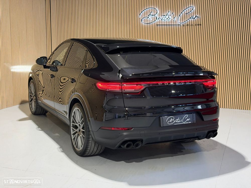 Porsche Cayenne Coupé E-Hybrid Platinum Edition - 4