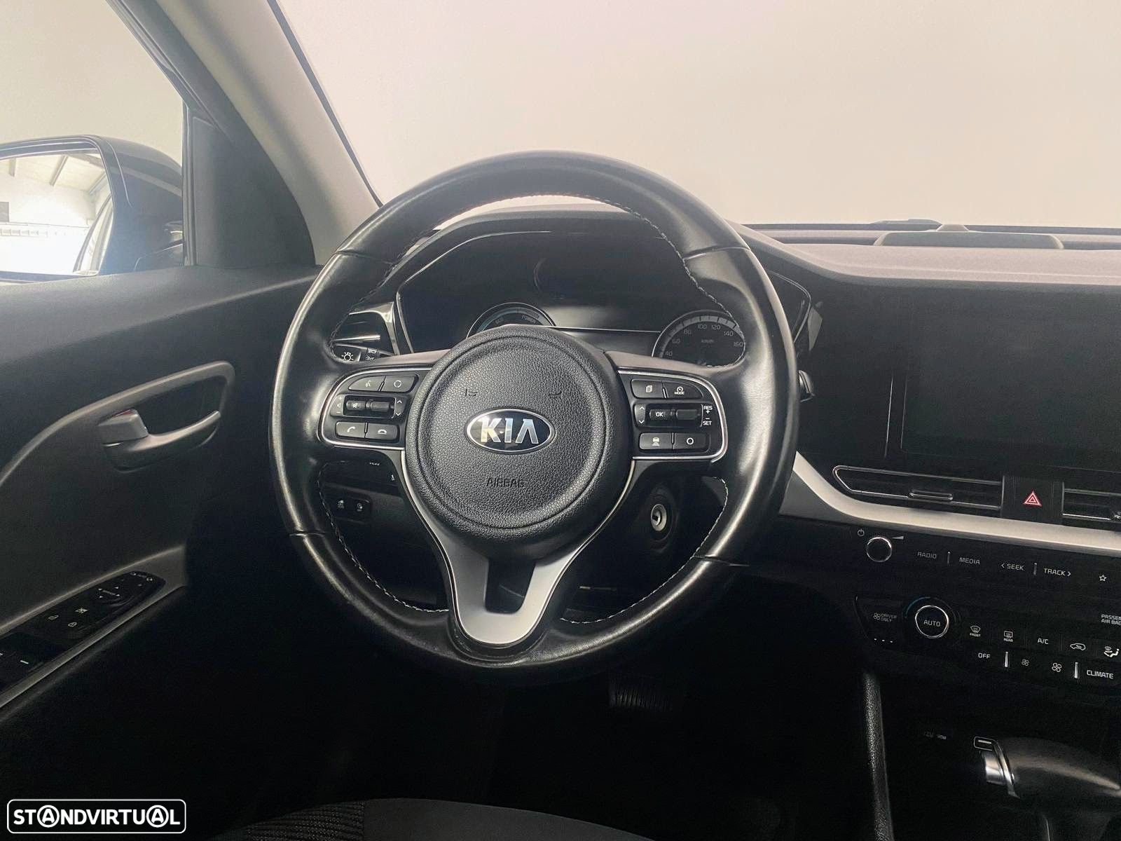 Kia Niro 1.6 GDi PHEV Tech - 12