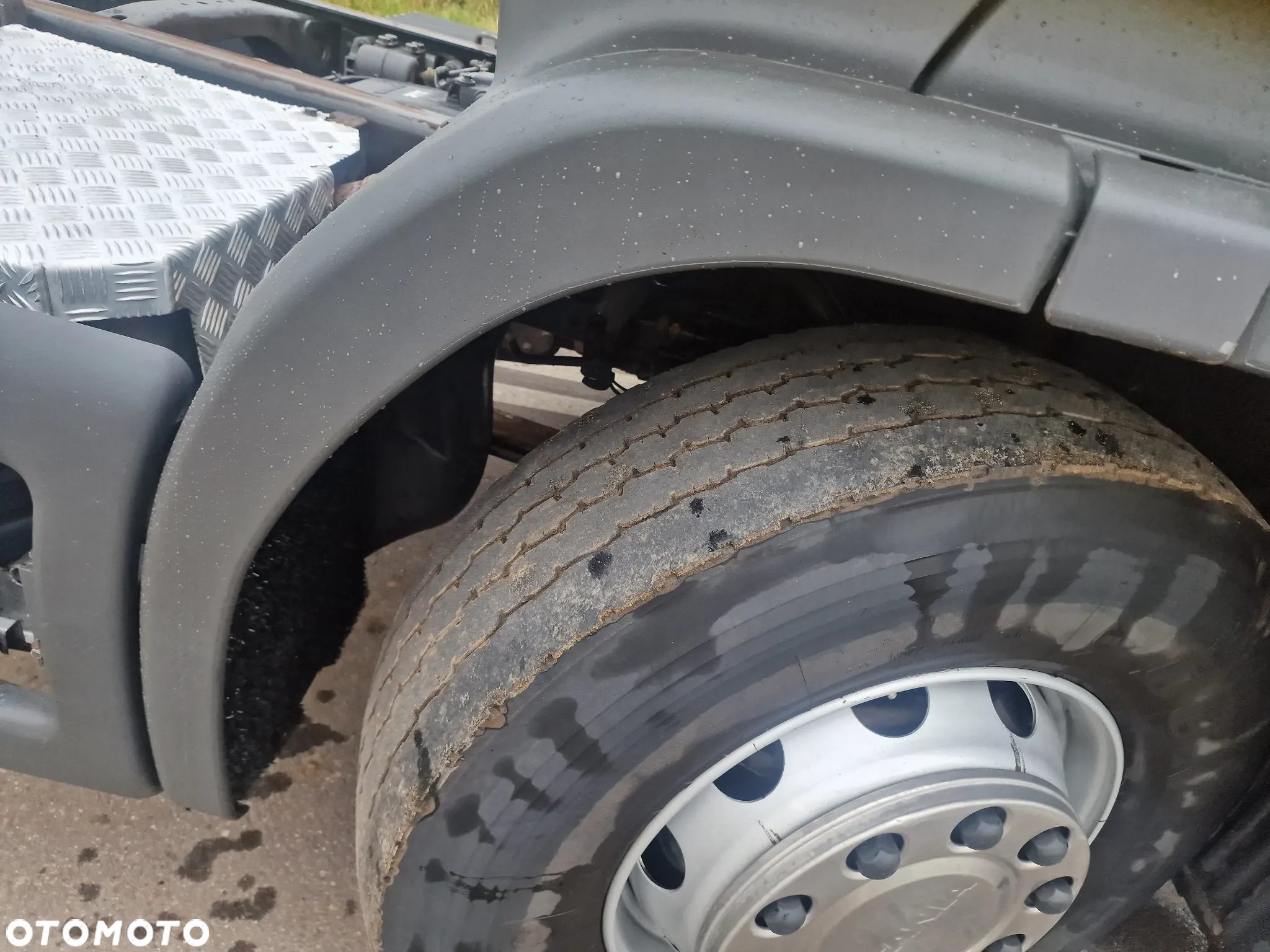 Scania P 340 ; 4X2 ; - 13