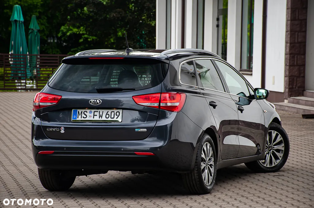 Kia Ceed 1.6 CRDi Platinum Edition - 12