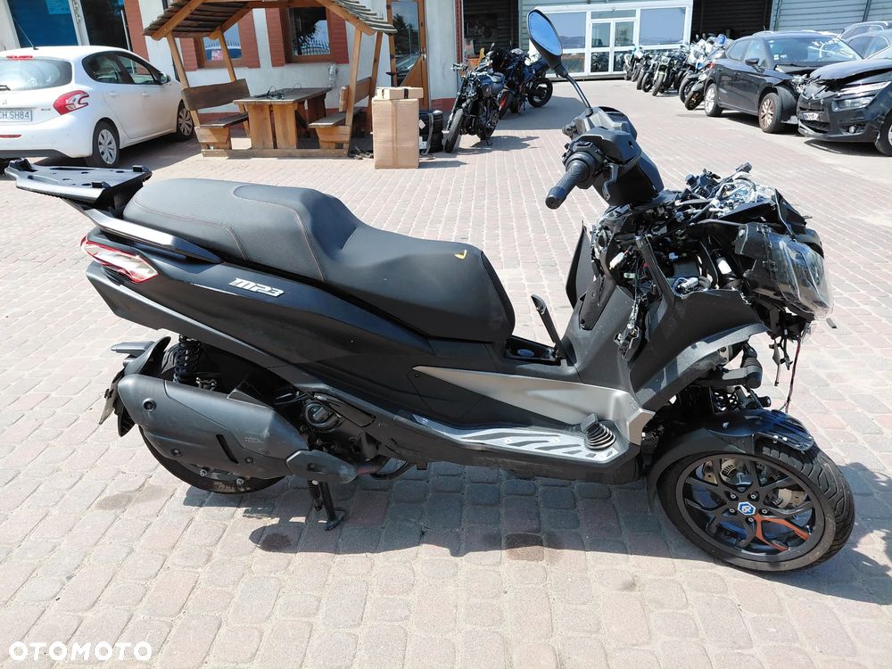 Piaggio MP-3 - 6