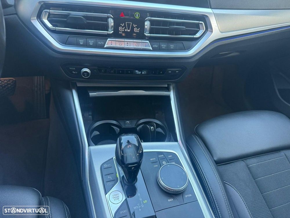 BMW 318 d Line Luxury Auto - 12