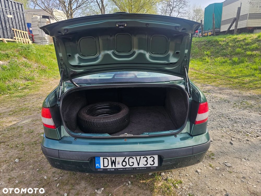 Renault Megane 1.6 - 9