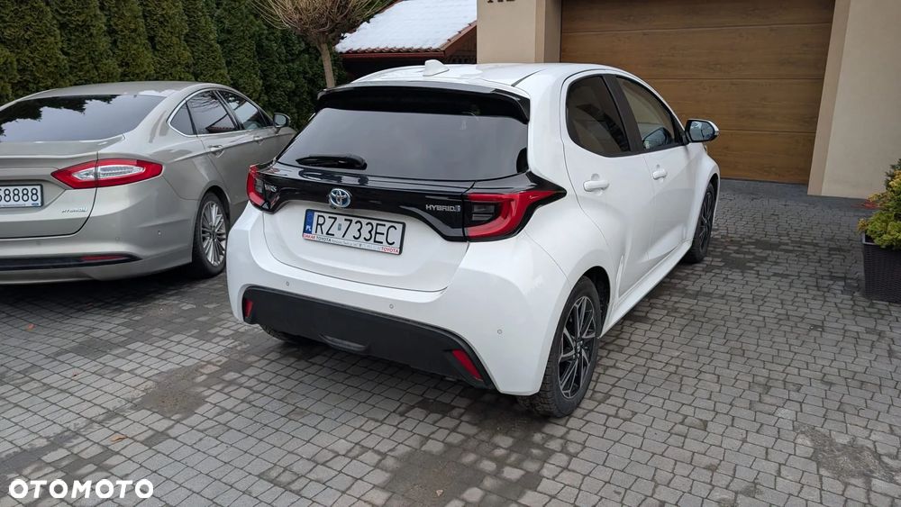 Toyota Yaris Hybrid 1.5 Style - 4