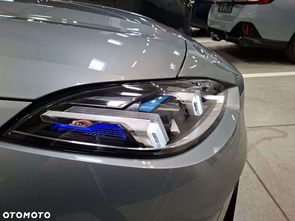 BMW Seria 1 120 mHEV - 23