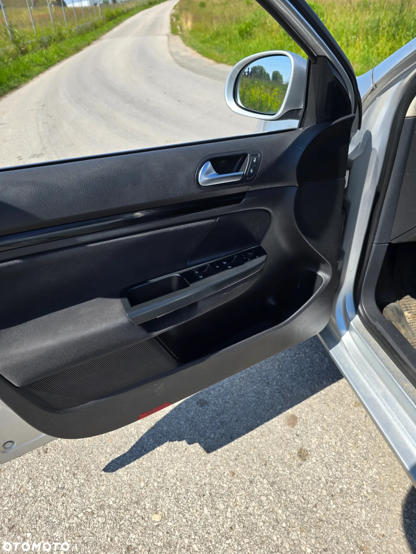 Volkswagen Golf VI 2.0 TDI Comfortline - 9