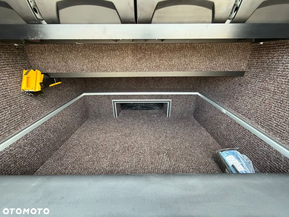 Mercedes-Benz Sprinter 519 - 6