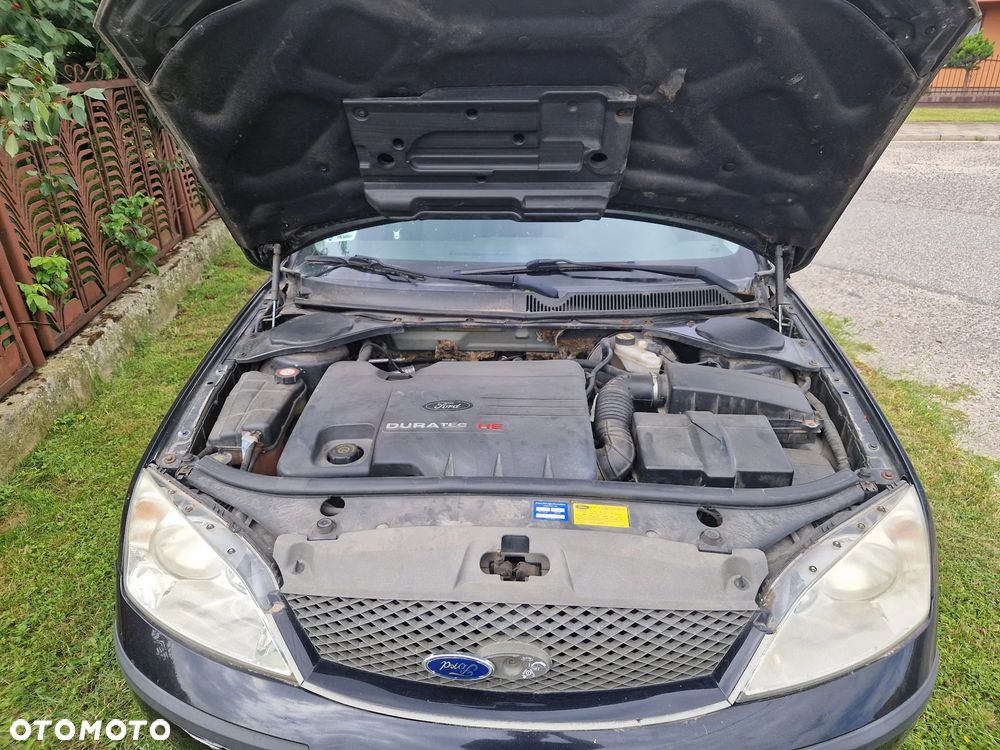 Ford Mondeo 1.8 Ambiente - 2