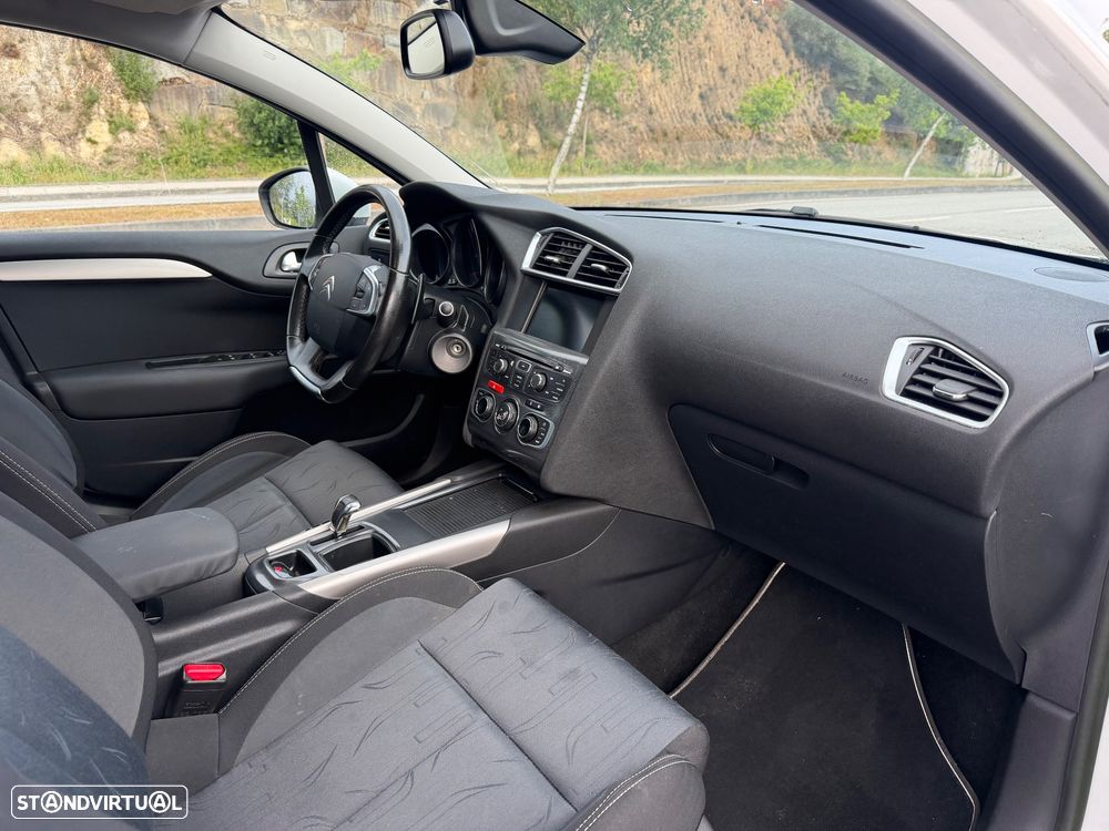 Citroën C4 e-HDi 115 ETG6 Exclusive - 10