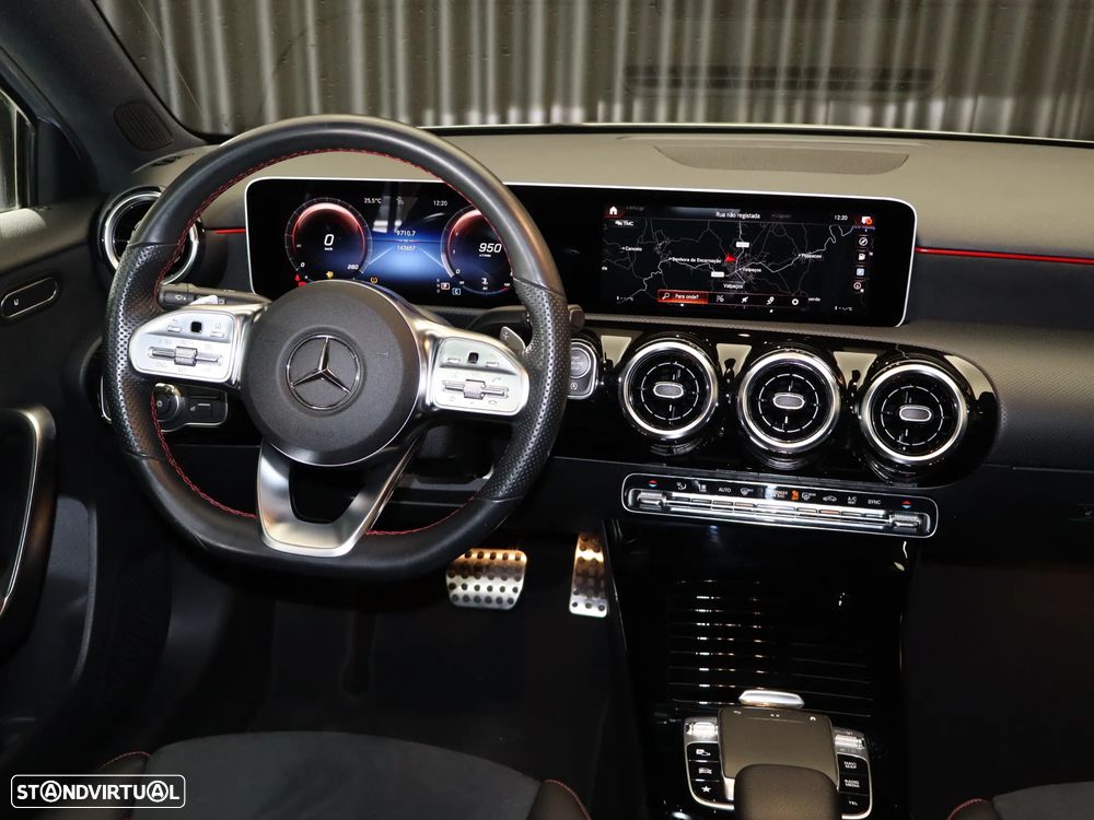 Mercedes-Benz A 180 7G-DCT AMG Line - 13