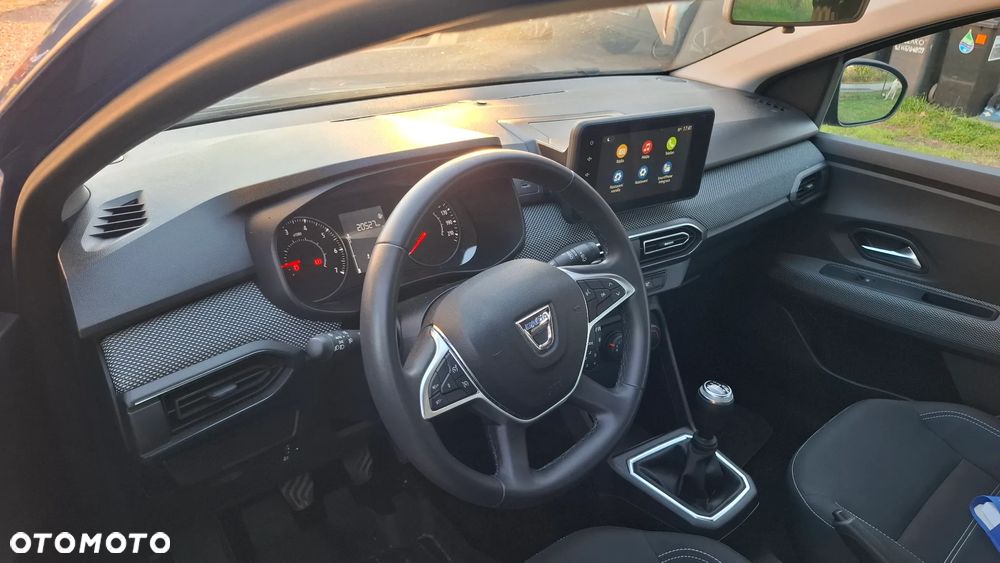 Dacia Sandero - 10