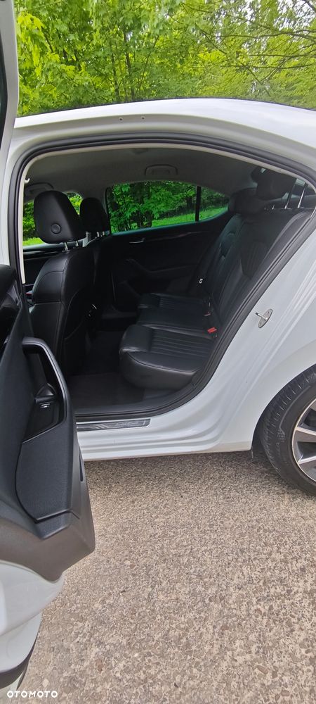 Skoda Superb 1.8 TSI L&K DSG - 18