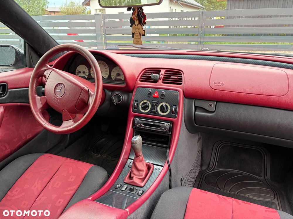 Mercedes-Benz CLK - 8
