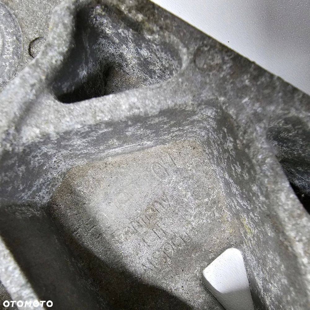 VW T5 LIFT T6 łapa poduszka wspornik silnika 7E0199207 - 3