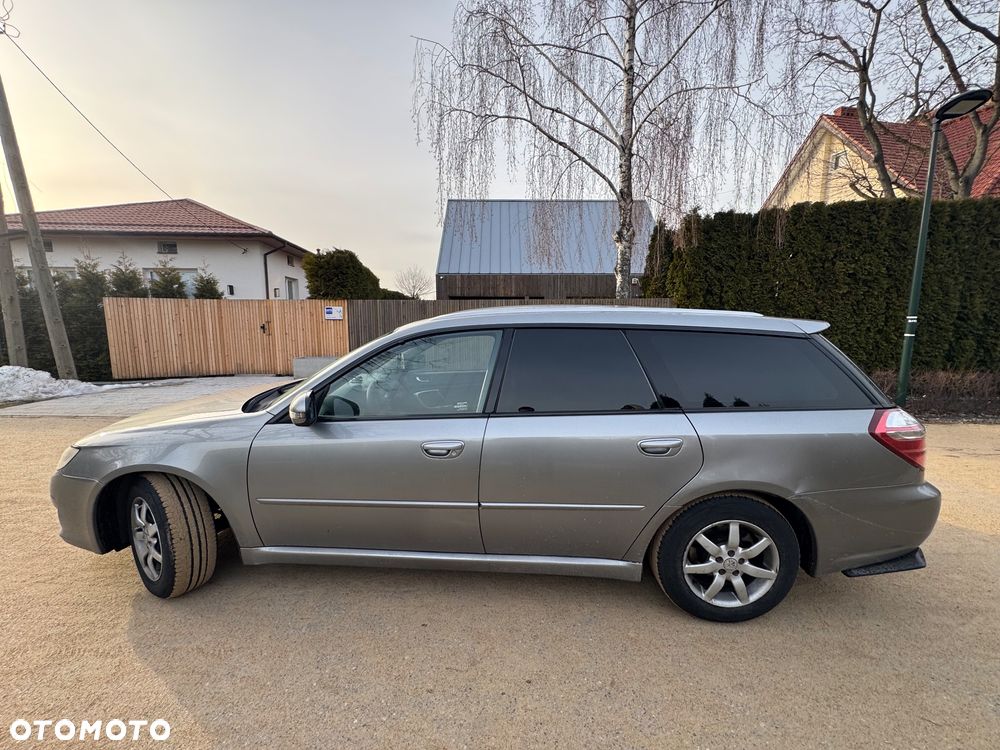 Subaru Legacy 2.0R GX - 10