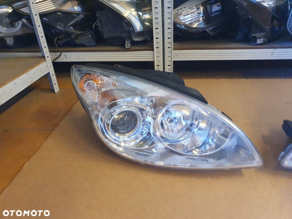 REFLEKTOR L/P HYUNDAI I30 EUROPA - 2