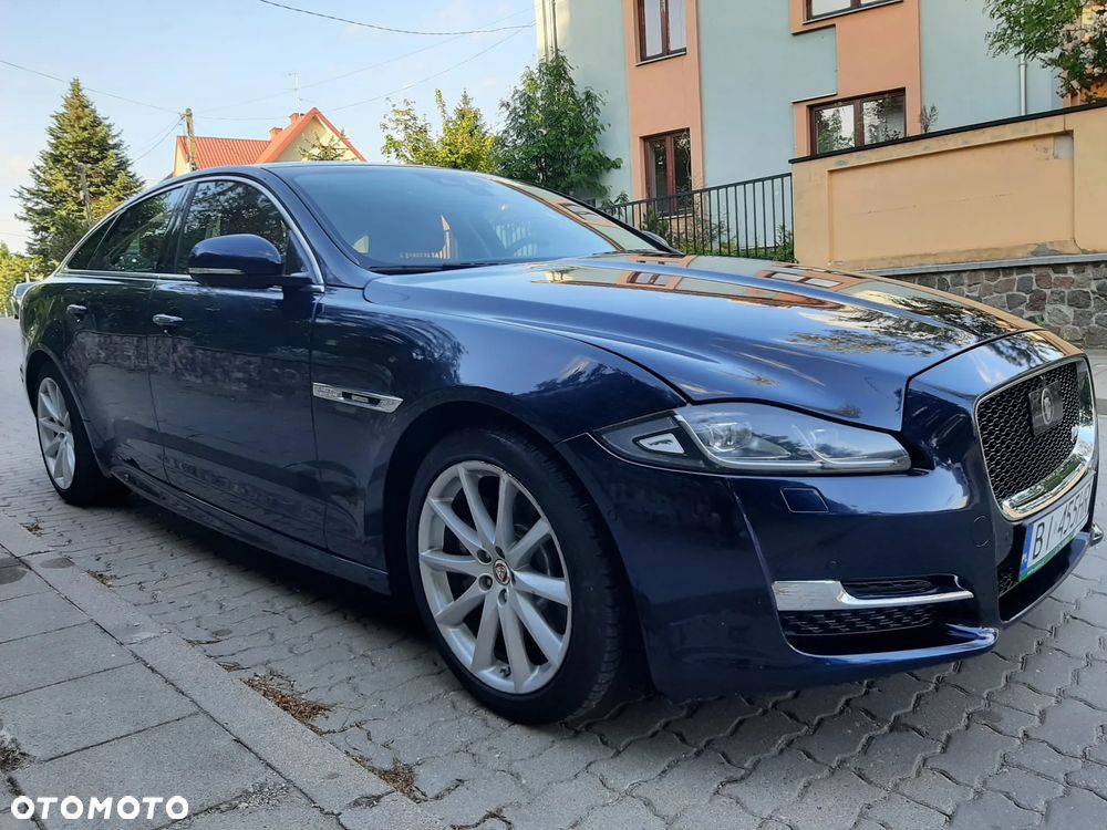 Jaguar XJ 3.0 V6 Kompressor AWD R-Sport - 13