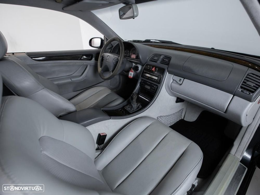 Mercedes-Benz CLK 200 - 9