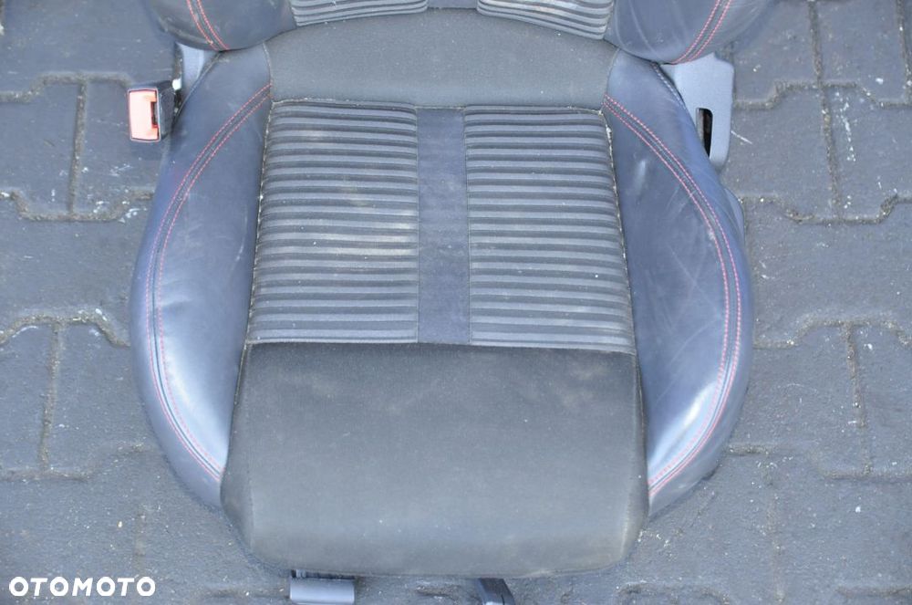 ALFA ROMEO GIULIETTA FOTEL KIEROWCY CZERWONA NIĆ - 8