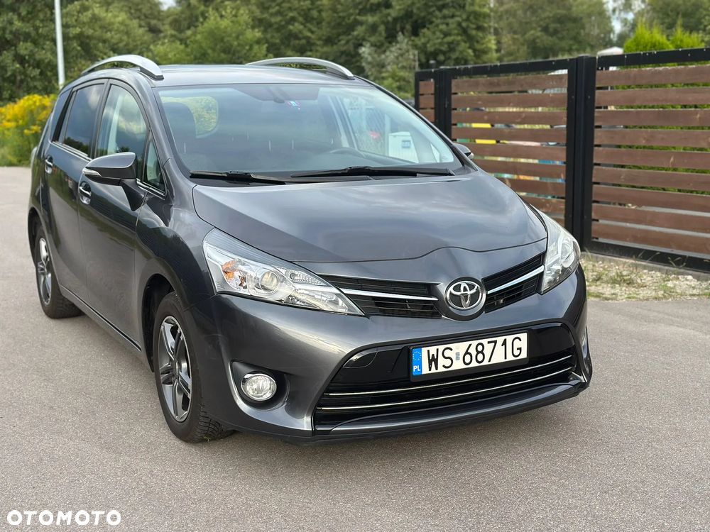 Toyota Verso 1.8 Premium 7os MS - 4