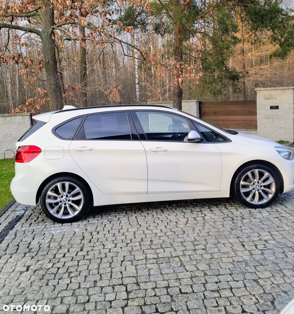 BMW Seria 2 218d xDrive - 9