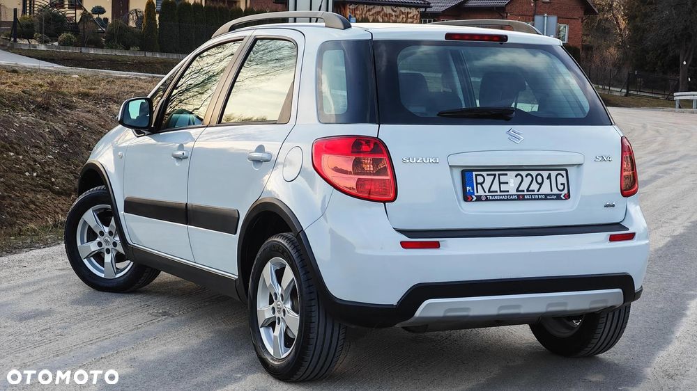 Suzuki SX4 1.6 VVT 4x4 Style - 9