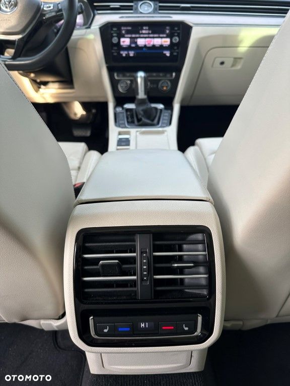 Volkswagen Passat 1.8 TSI (BlueMotion Technology) DSG Highline - 7