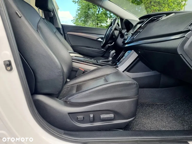 Hyundai i40 Kombi 1.7 CRDi DCT Premium - 9