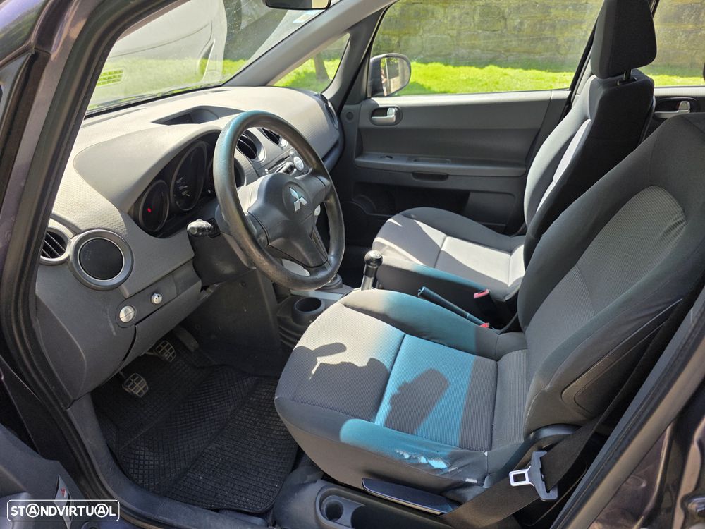 Mitsubishi Colt 1.3 Inform Pack 2 - 10