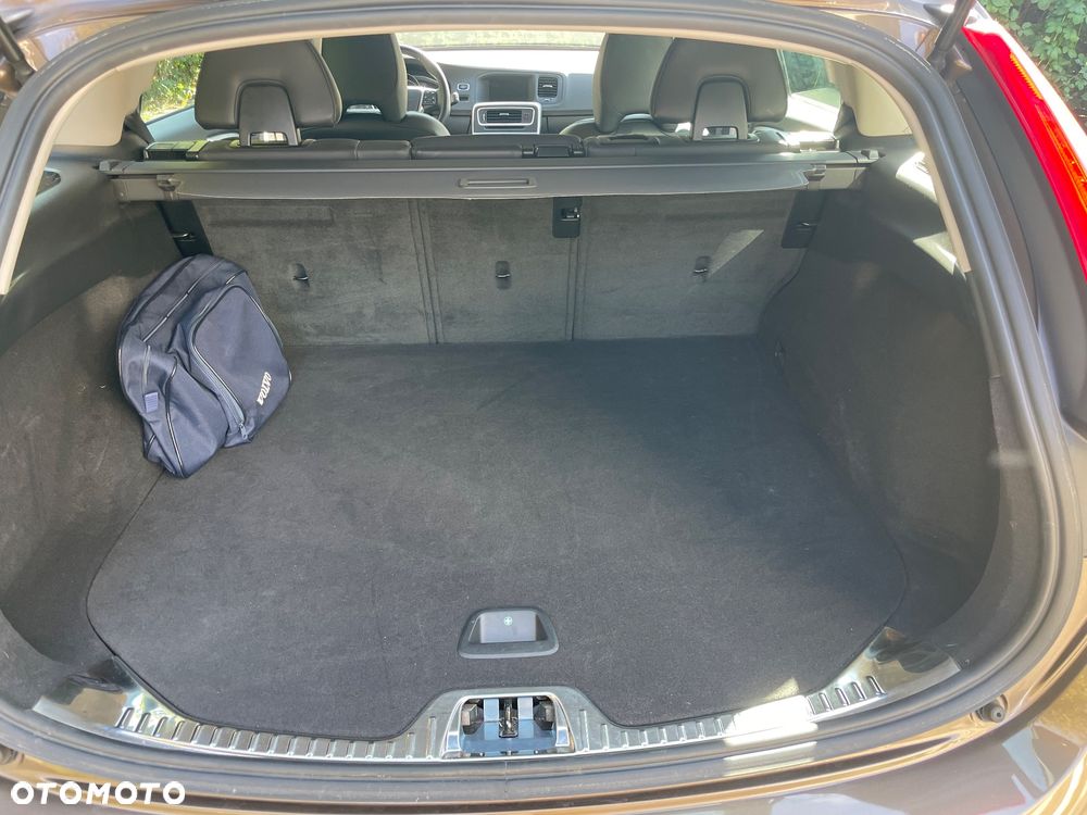 Volvo V60 Cross Country T5 AWD Summum - 22