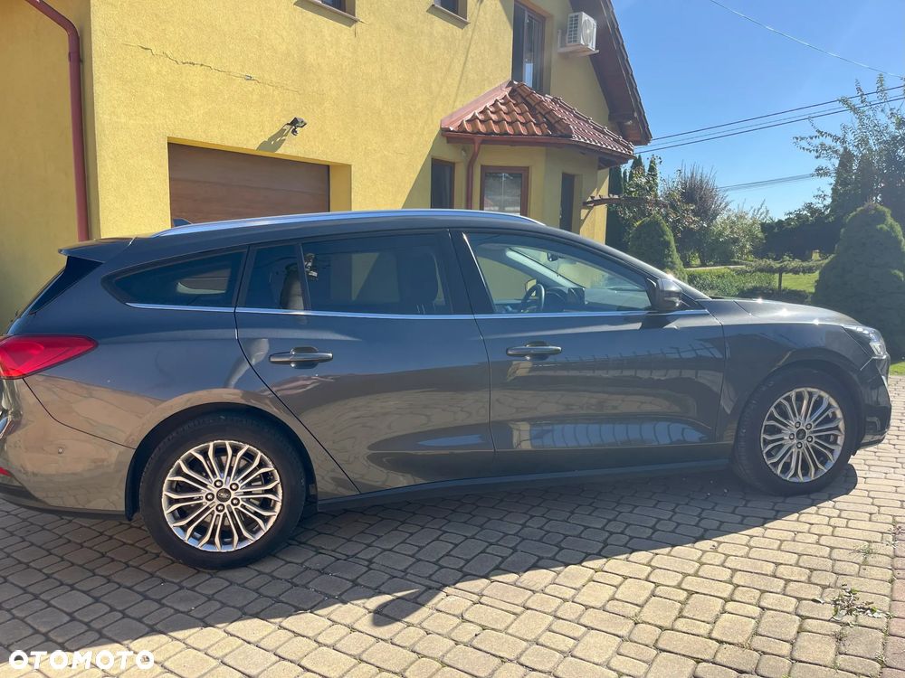 Ford Focus 1.0 EcoBoost Titanium - 2