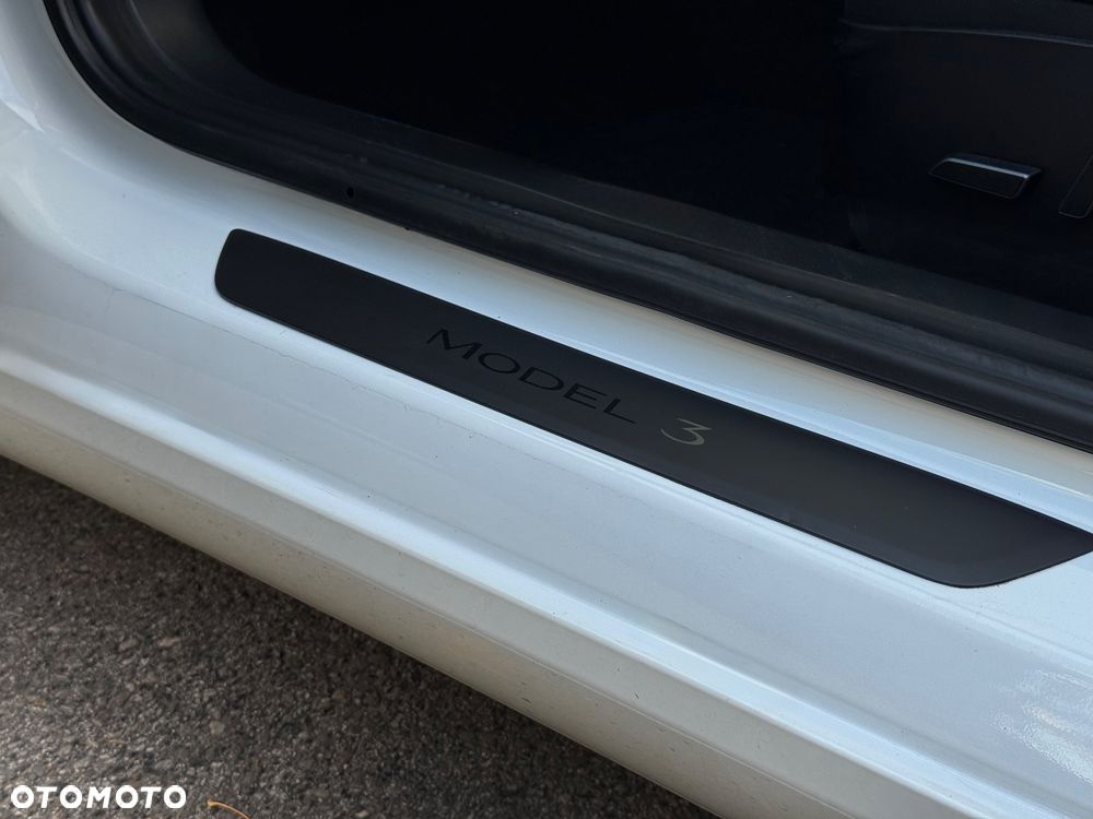 Tesla Model 3 Performance AWD - 13