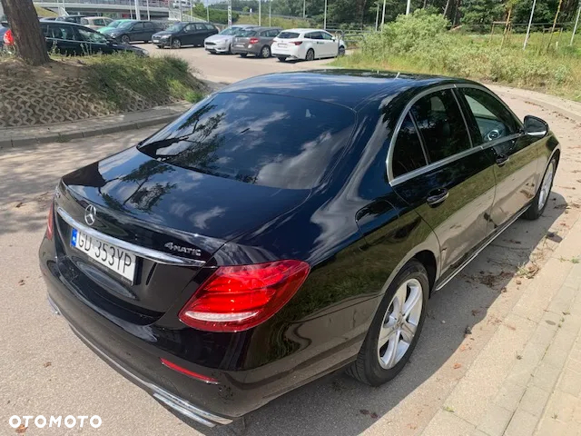 Mercedes-Benz Klasa E 220 d 4-Matic 9G-TRONIC - 7