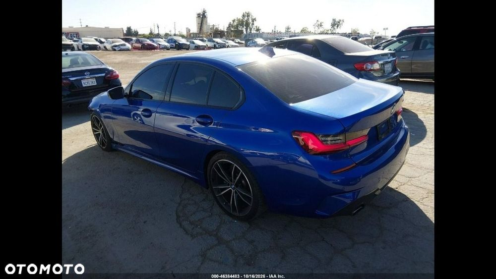 BMW Seria 3 330i M Sport - 5