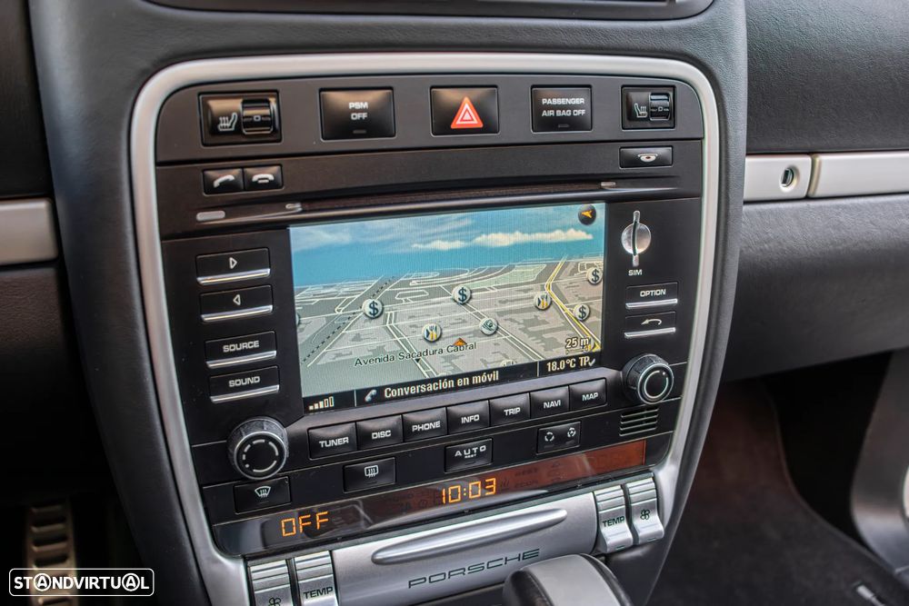 Porsche Cayenne Turbo S - 22