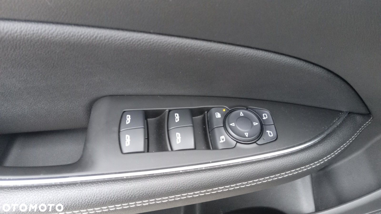 Opel Insignia - 14