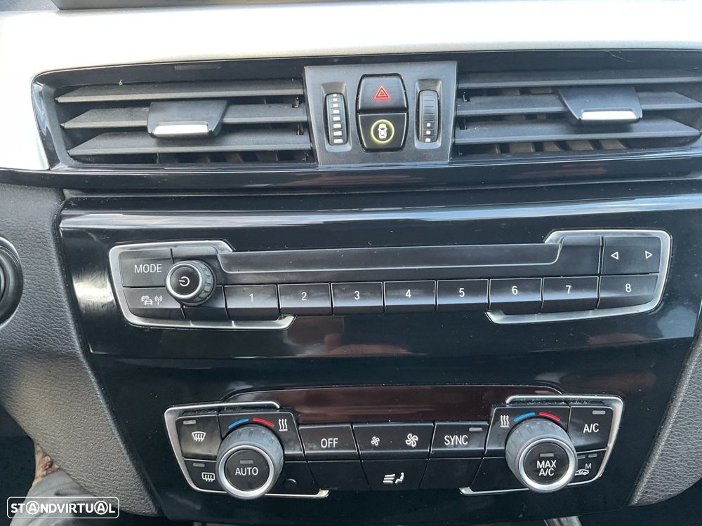 BMW X1 25 e xDrive - 31