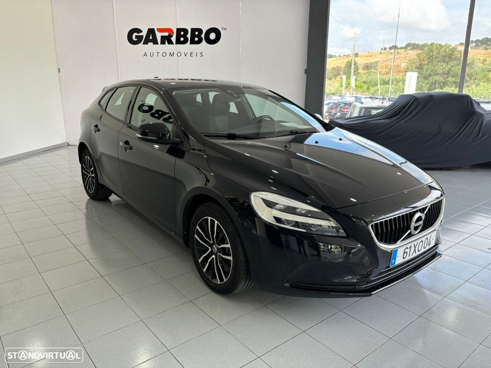 Volvo V40 2.0 D3 Momentum - 3