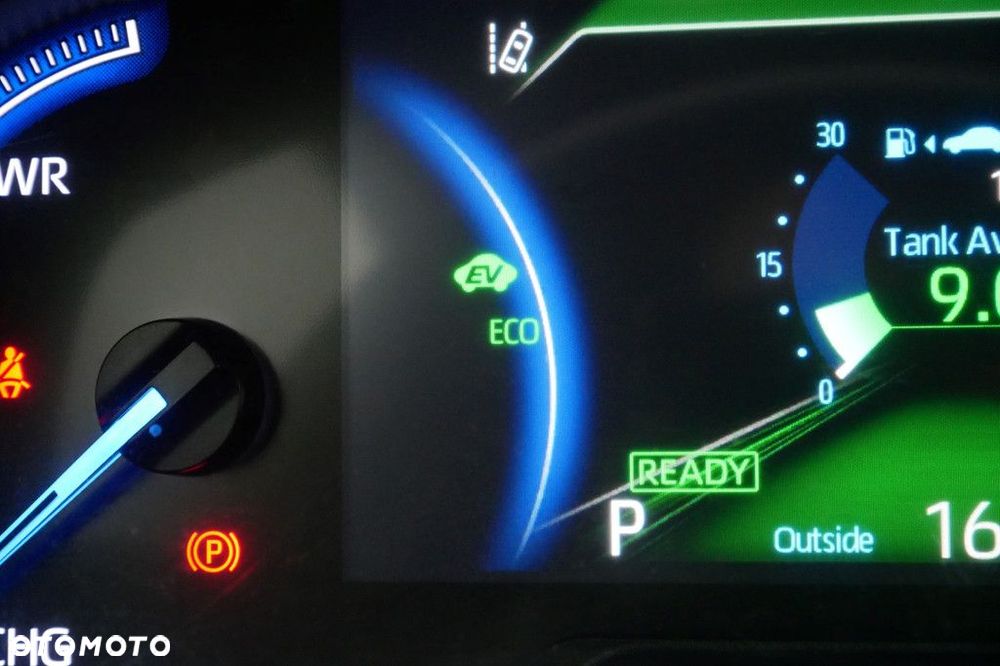 Toyota RAV4 - 24